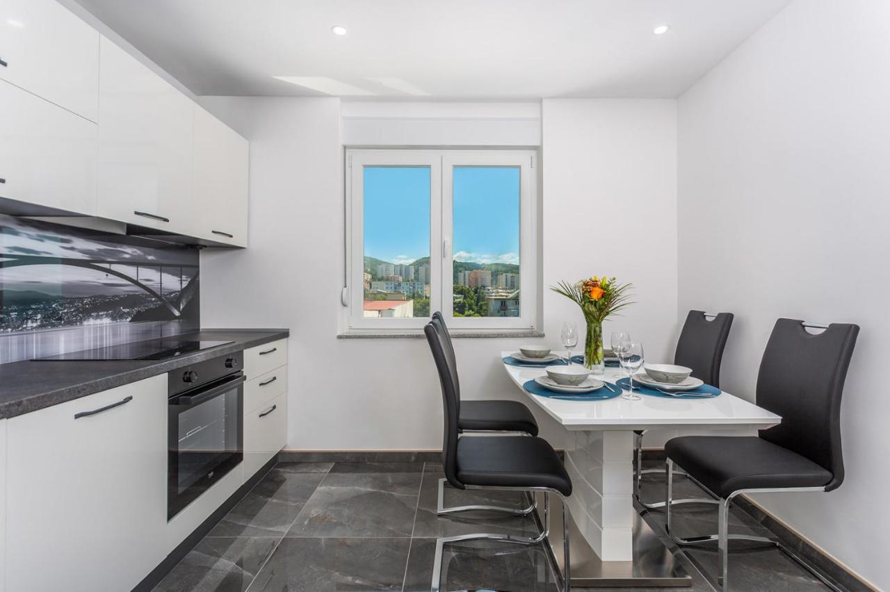 Luxury - Self Check In Apartamento Rijeka